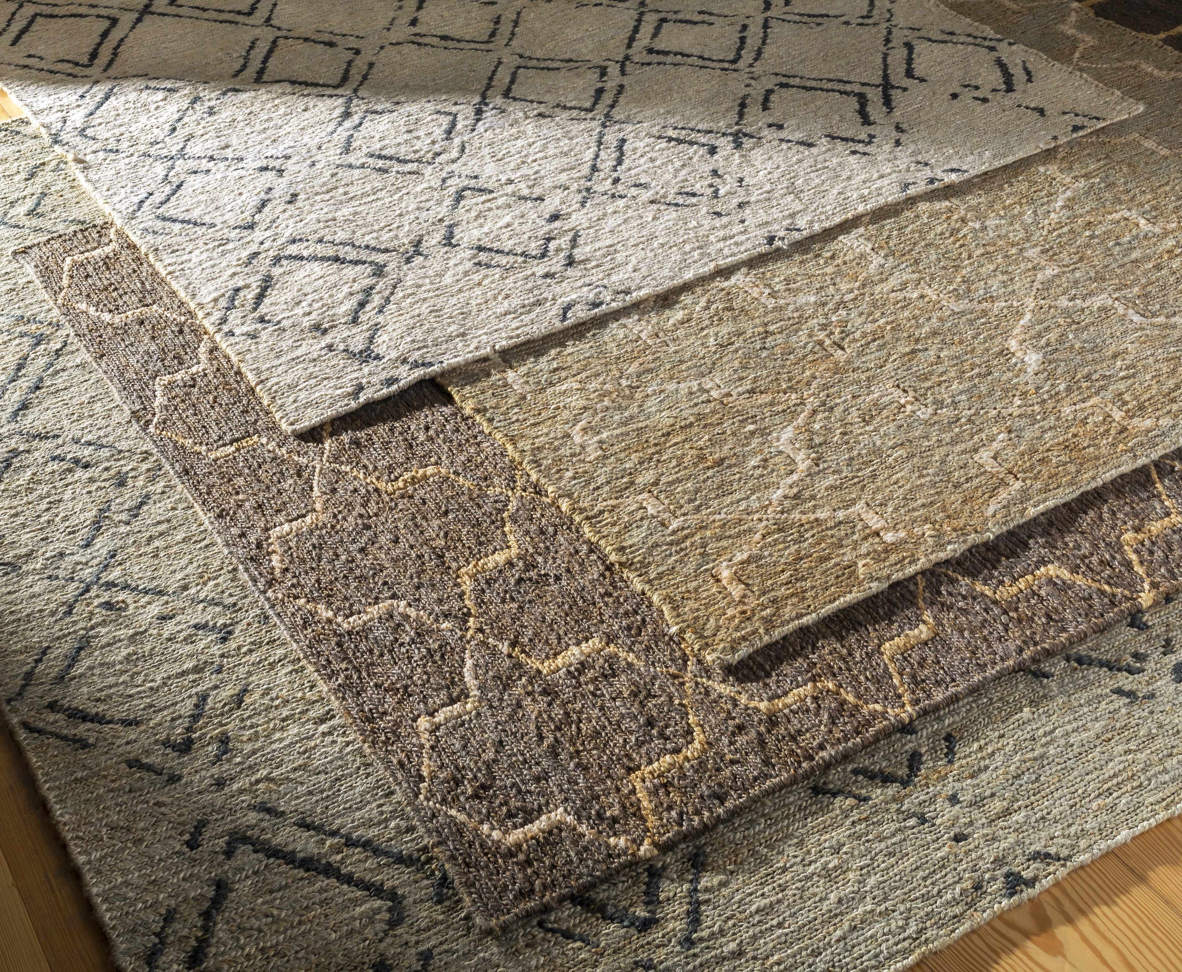 Riah RIH-2301 Hand Woven Rug