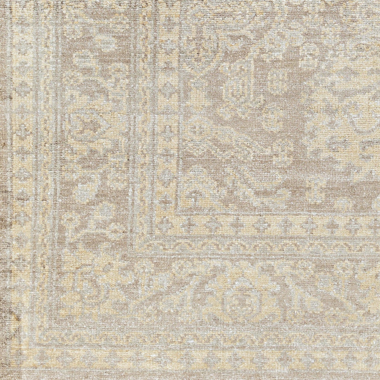 Royal RYL-2301 2' x 3' Handmade Faux Silk Accent Rug