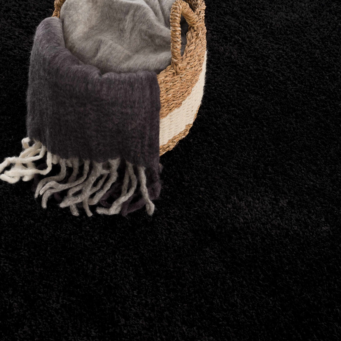 Cloudy Shag CDG-2324 Machine Woven Rug