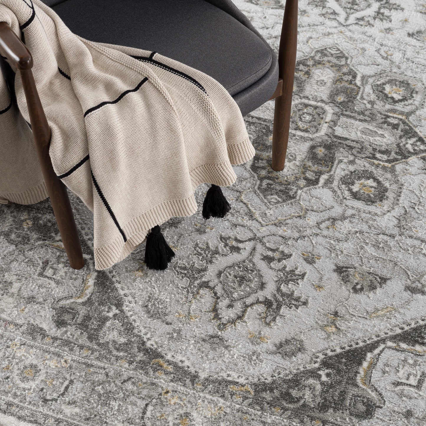 San Francisco SFO-2327 Machine Woven Rug