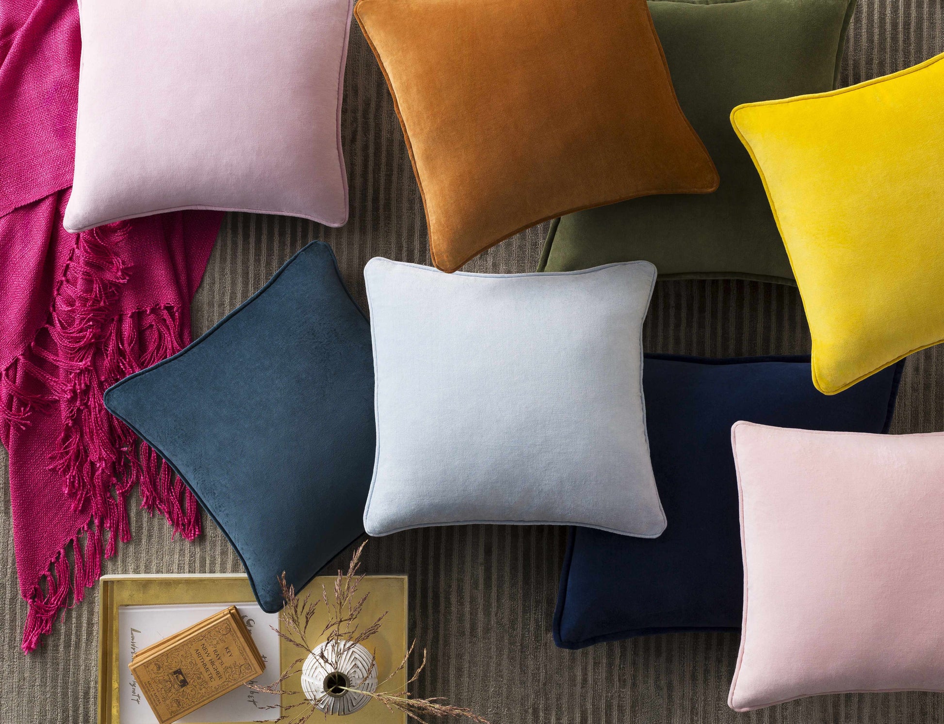 Mugal IN-8256 Hand Knotted Rug