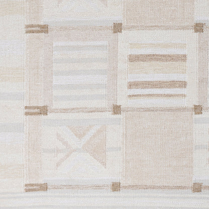 Scandi SCD-2302 2' x 3' Handmade Accent Rug