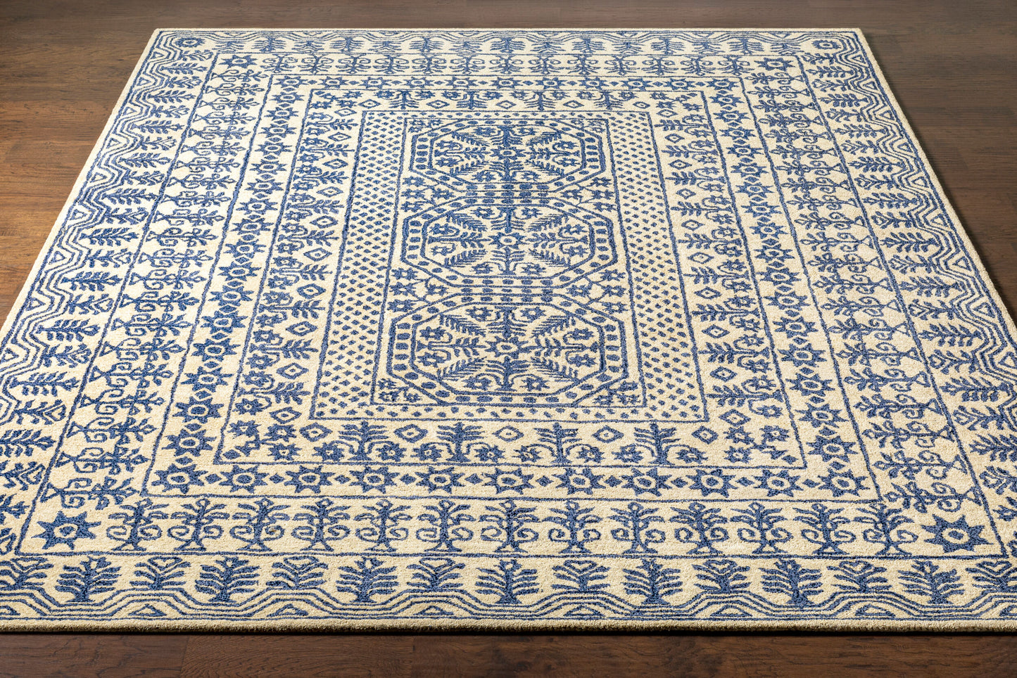 Smithson SMI-2113 10ft Square Handmade Wool Area Rug