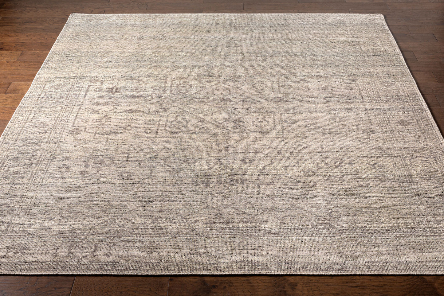 Smyrna SMY-2302 6' x 9' Handmade Wool Area Rug
