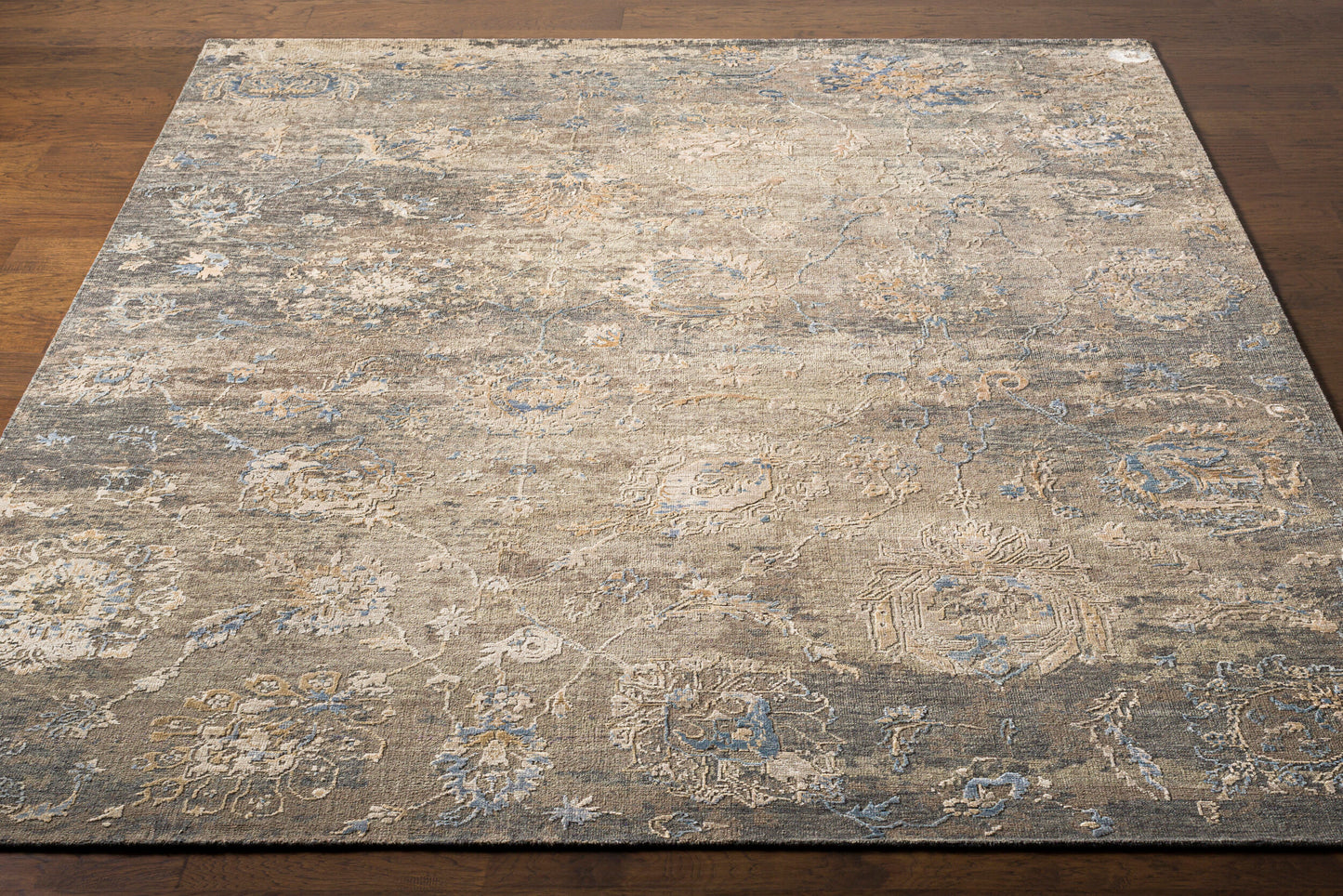 Sufi SUF-2302 2' x 3' Handmade Accent Rug