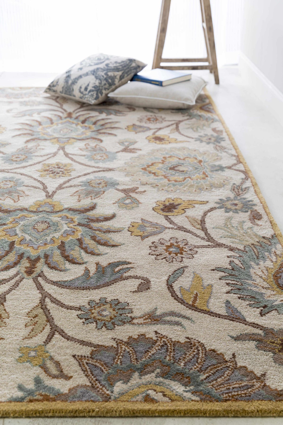 Tellaro Hand Tufted Rug