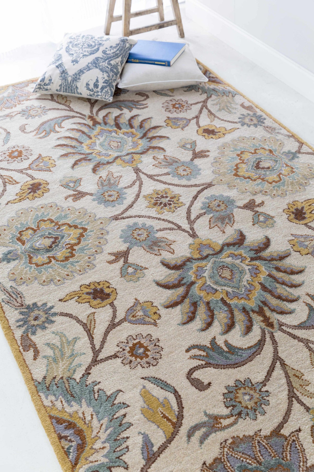 Tellaro Hand Tufted Rug