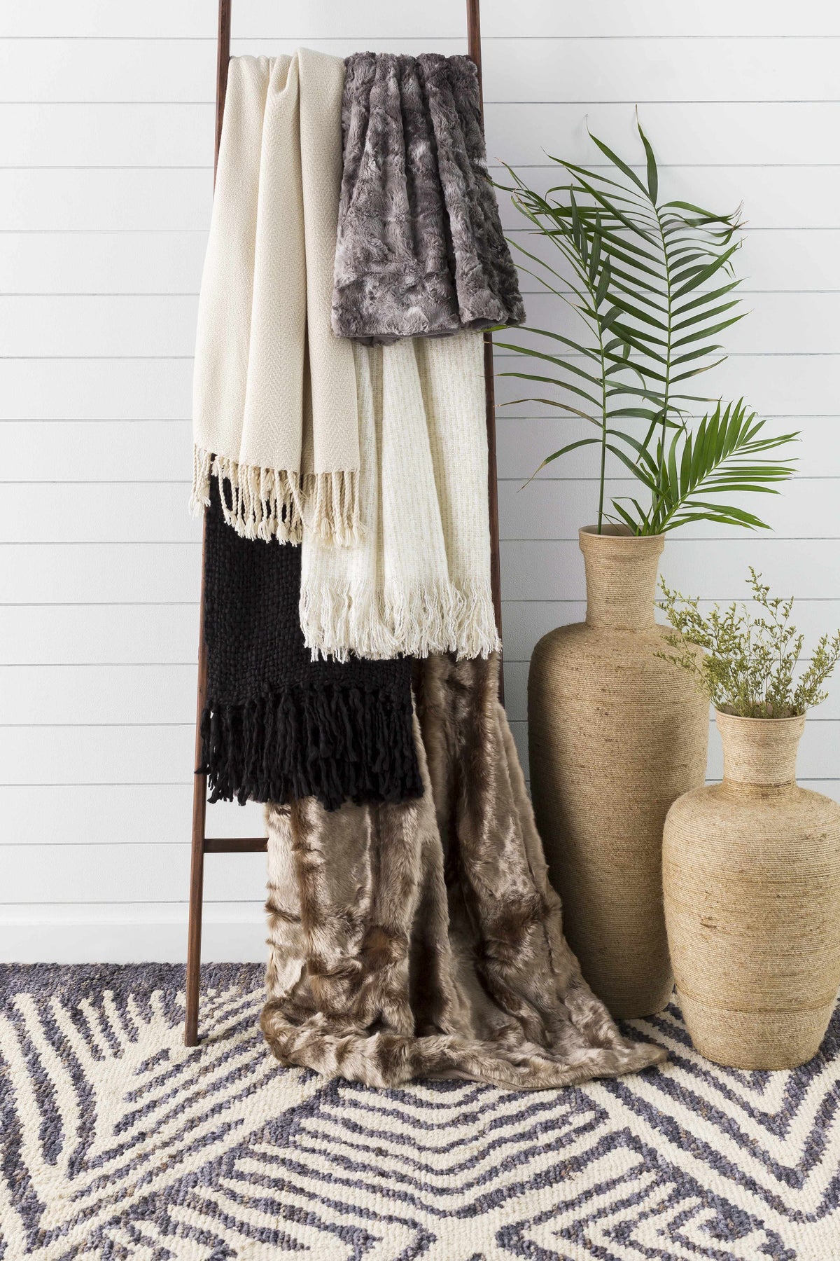 Orinocco OOC-1003 Hand Woven Rug