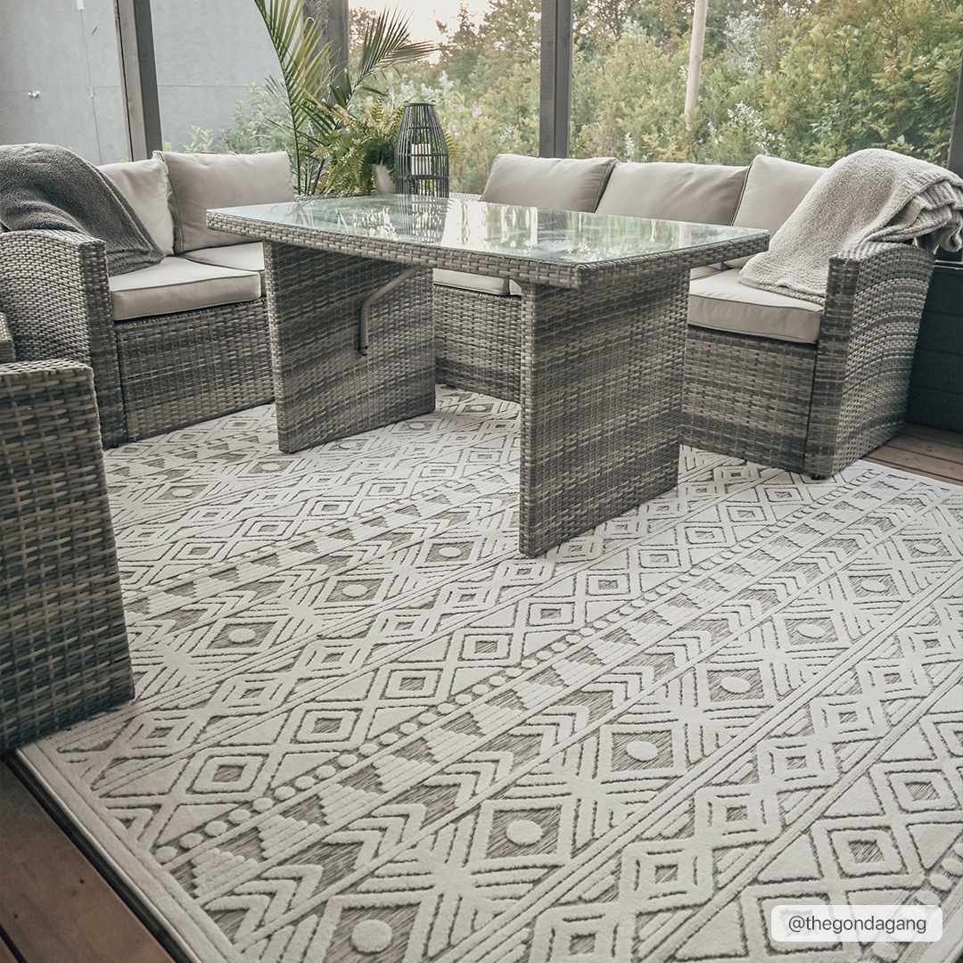 Greenwich GWC-2306 Machine Woven Rug