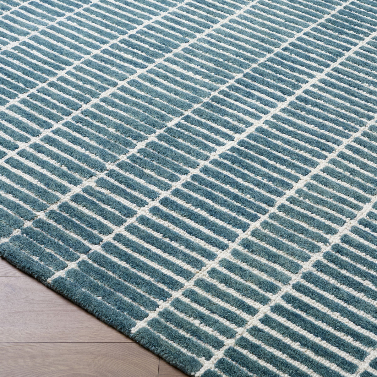 Tinos Hand Tufted Rug