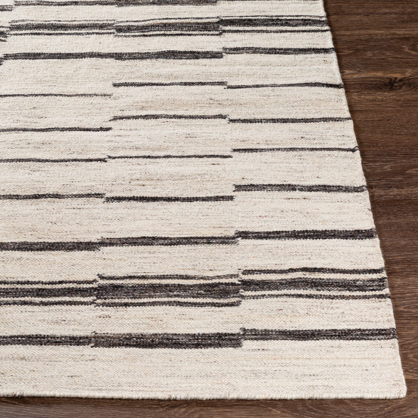 Tamaris TMI-2300 2' x 3' Handmade Accent Rug