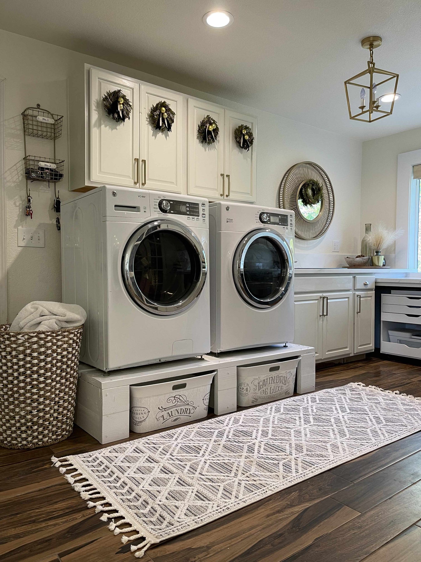 Sofia SFA-2302 Machine Woven Rug