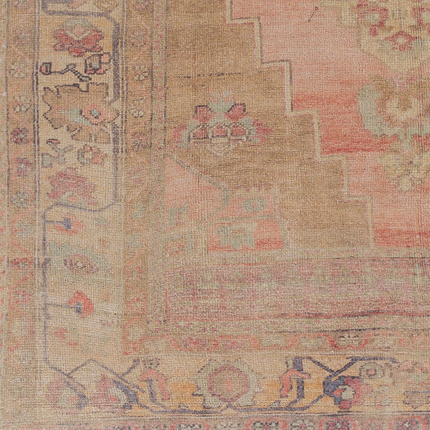 Unique UNQ-2301 2' x 3' Handmade Accent Rug