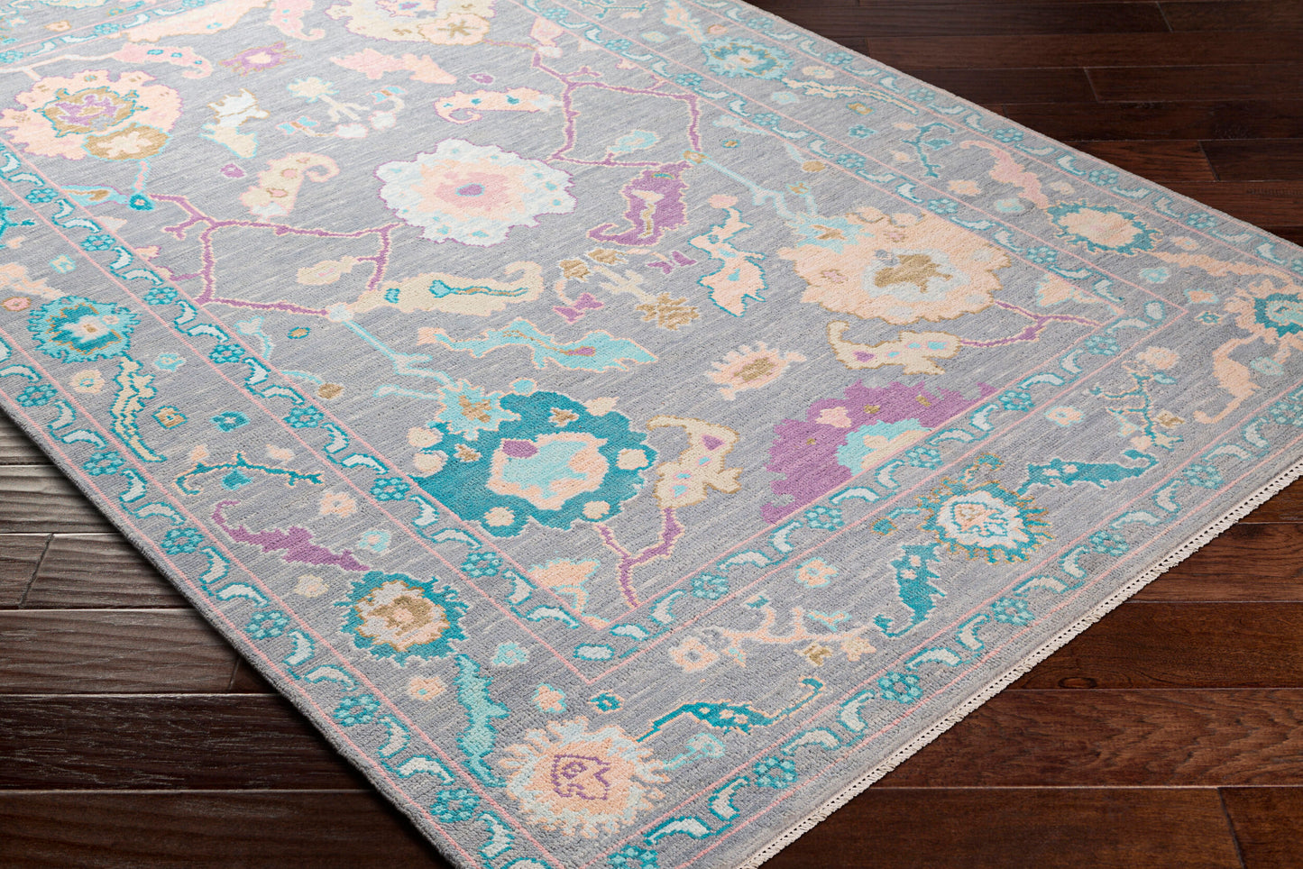Ushak USK-2300 2' x 3' Handmade Wool Accent Rug