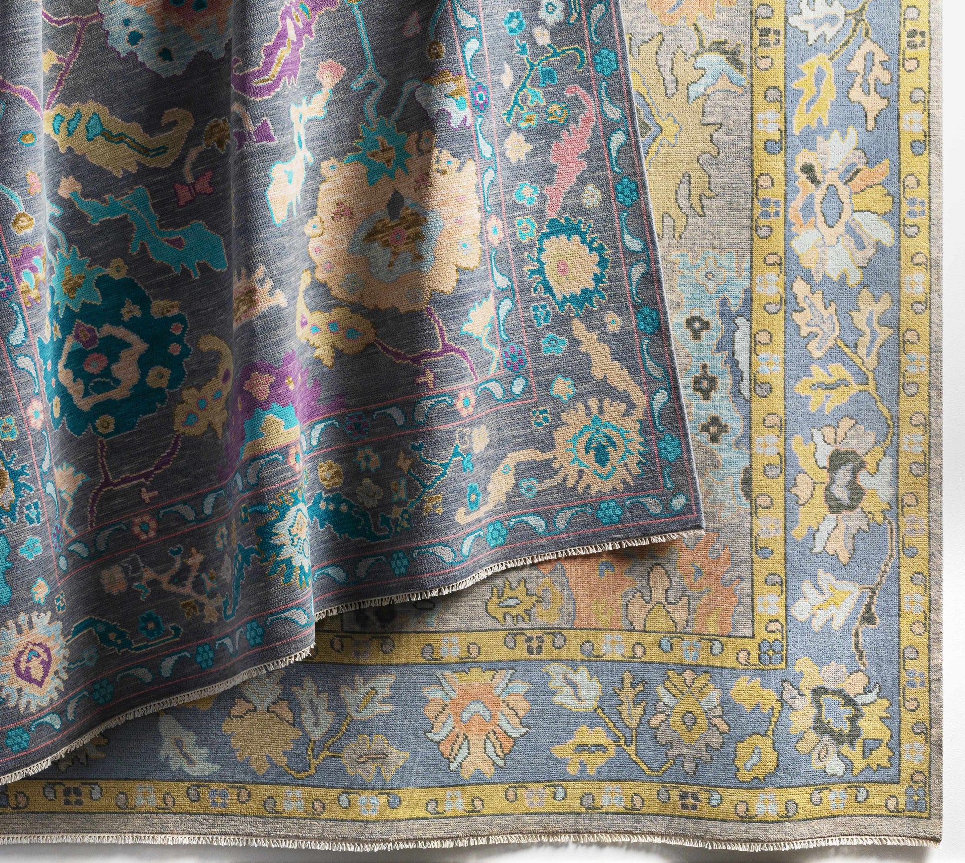 Ushak USK-2303 Hand Knotted Rug