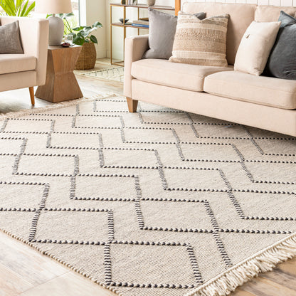 Uttar UTT-2303 5' x 7' Handmade Area Rug