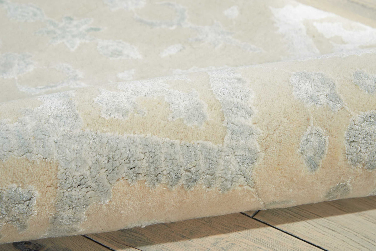 Symphony SYM13 Ivory Tufted Rug