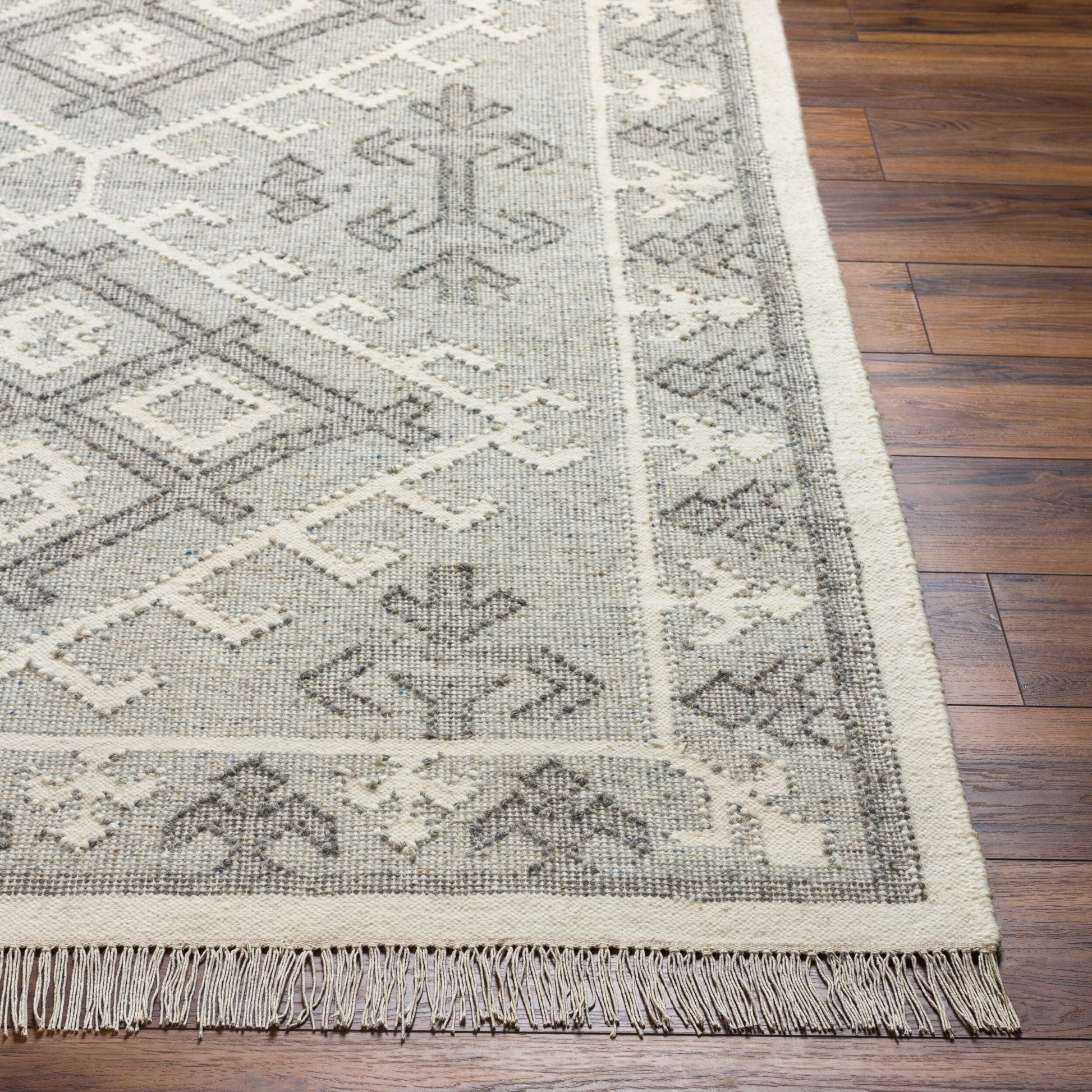 Valerie VLA-2305 Hand Woven Rug