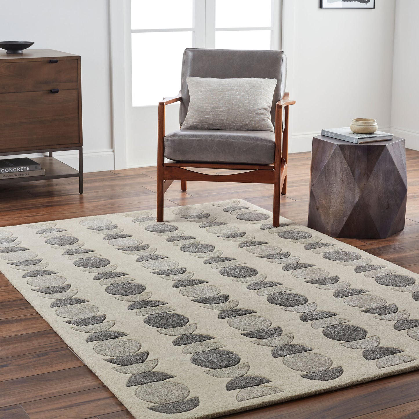 Vilnius VNS-2301 2' x 3' Handmade Accent Rug