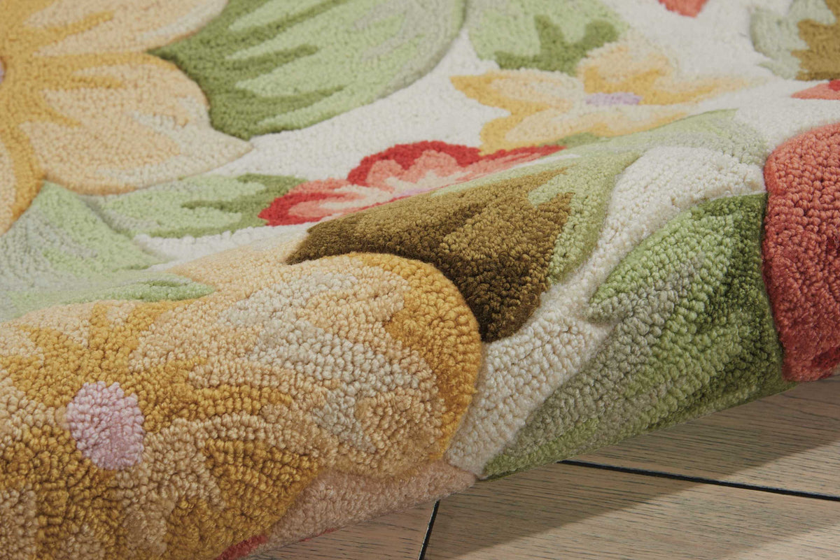 Fantasy FA17 Cream Hooked Rug