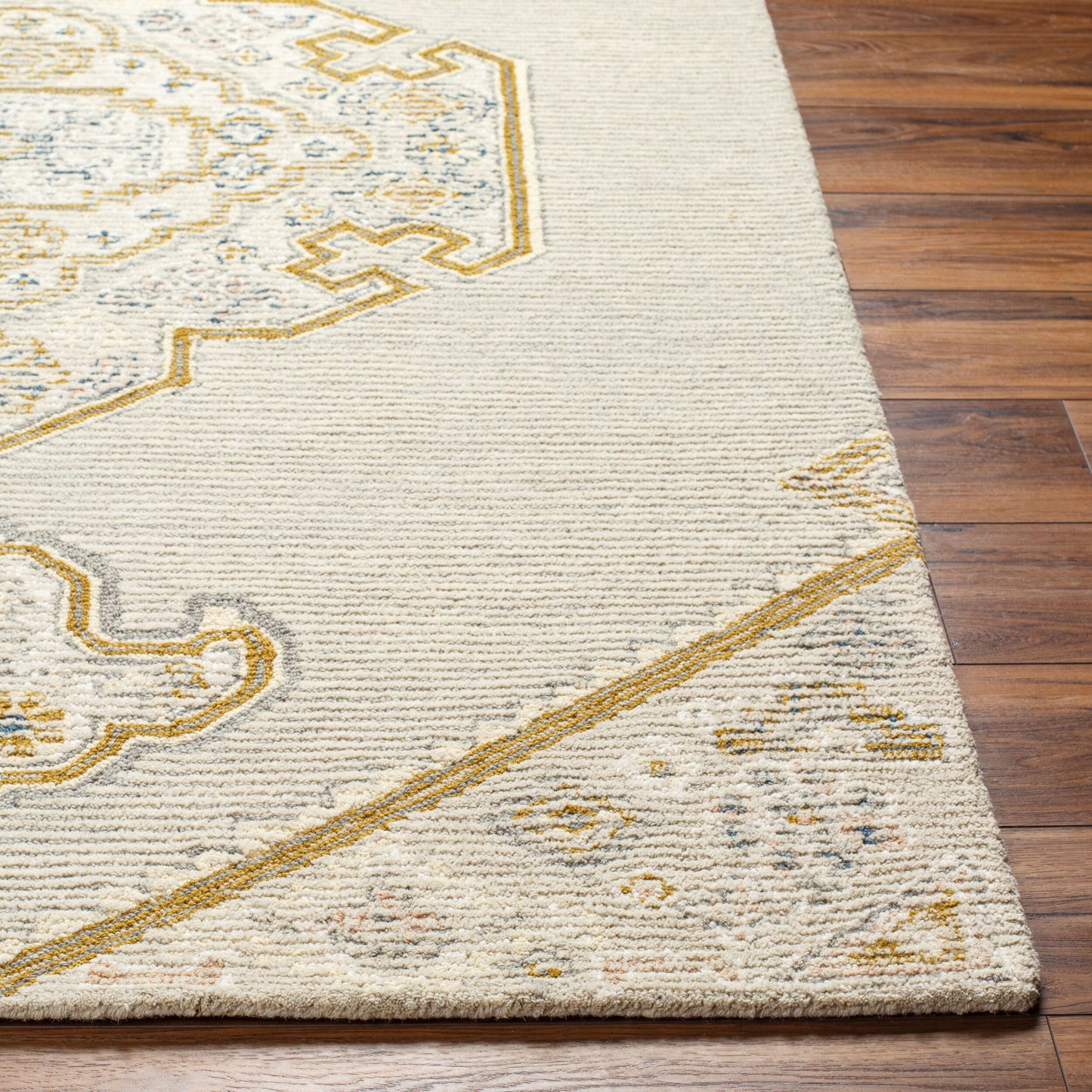 Vivianne VVE-2300 2' x 3' Handmade Wool Accent Rug