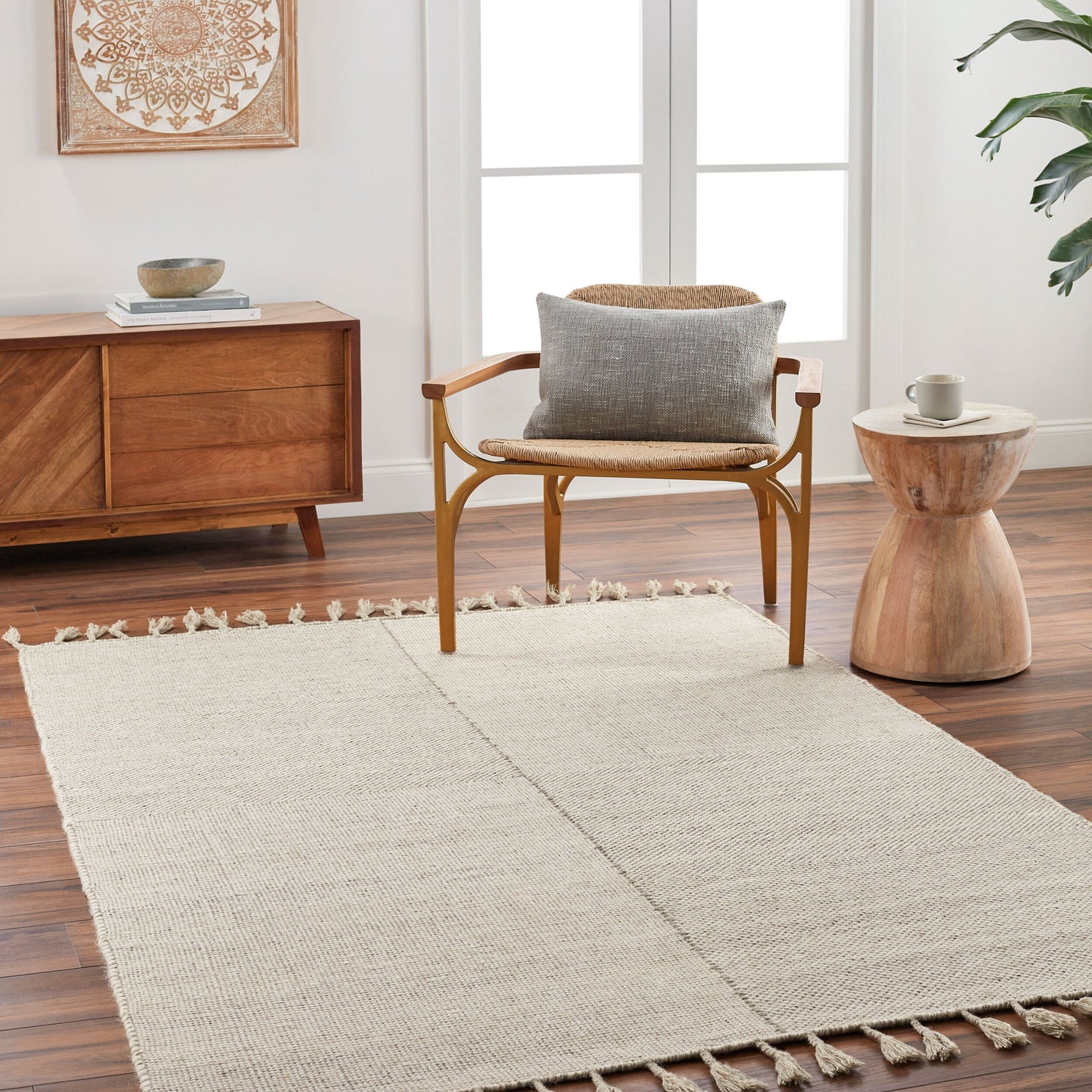 Vivian VVI-2301 Hand Woven Rug