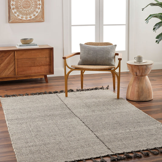 Vivian VVI-2302 5' x 7' Handmade Wool Area Rug