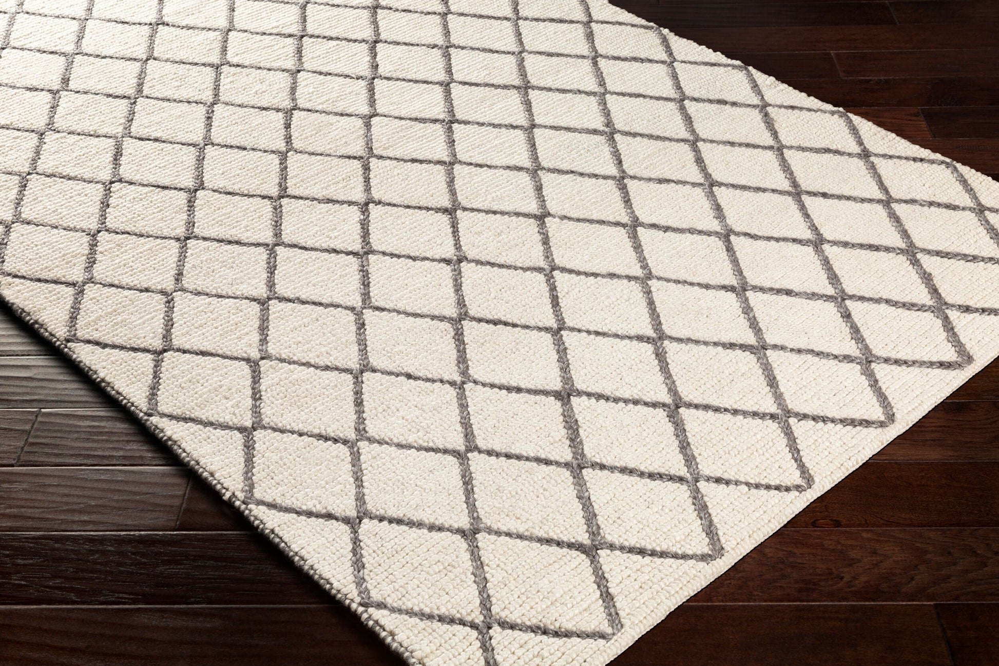 Whistler WSR-2304 Hand Woven Rug