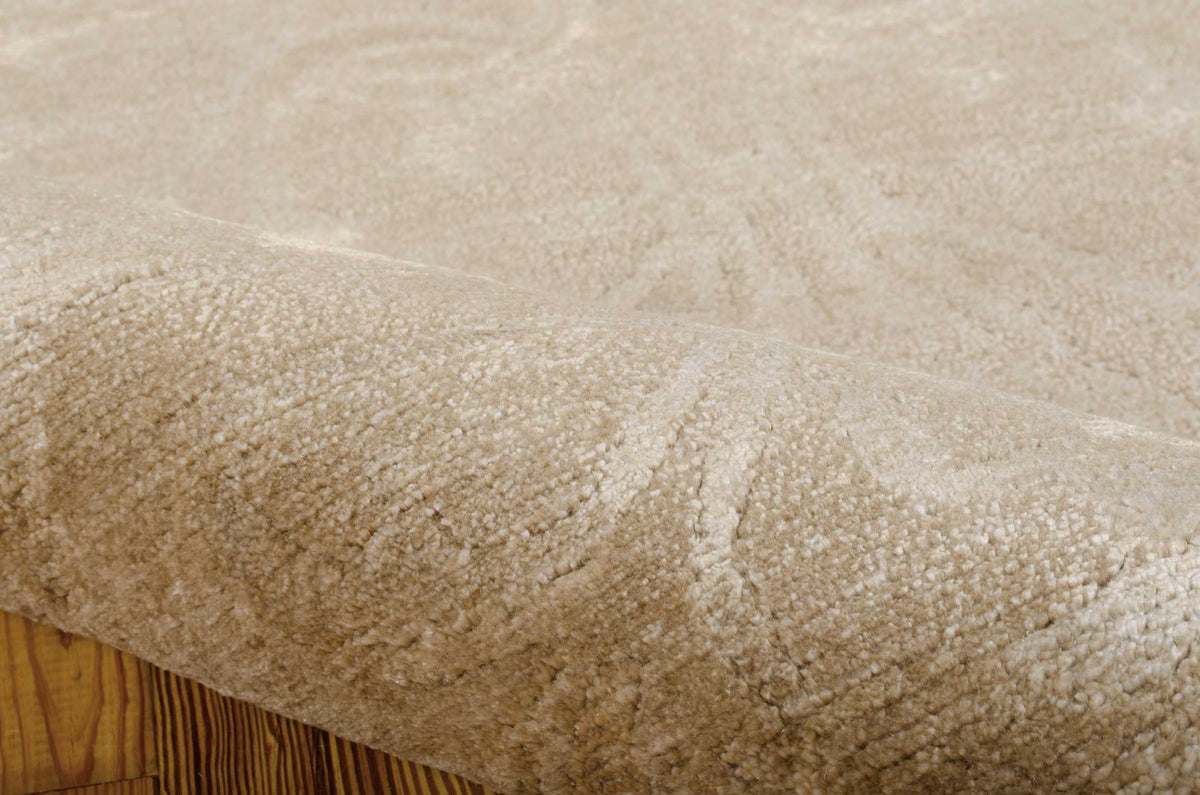 Silk Shadows SHA03 Light Gold Knotted Rug