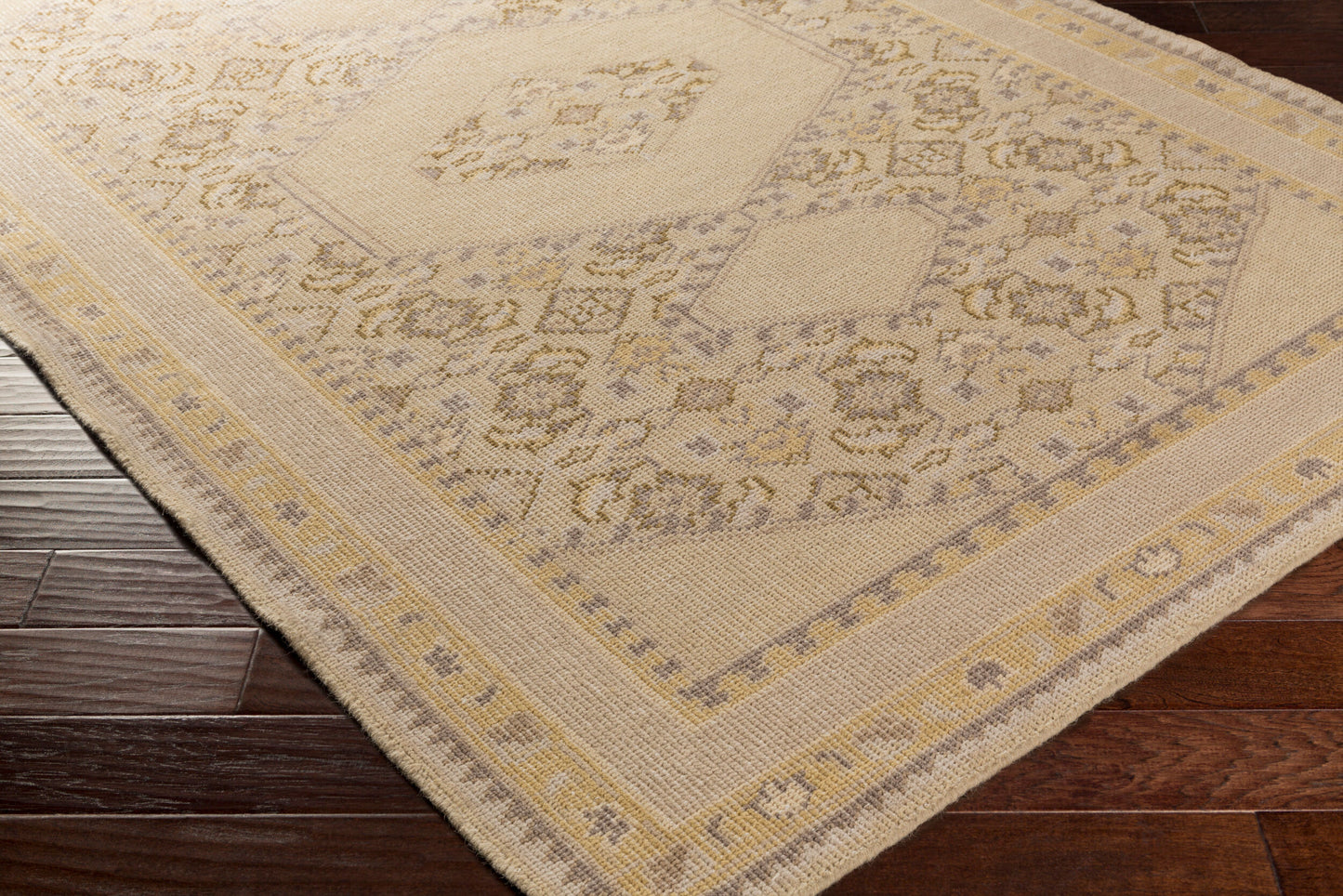 Zahra ZHA-4032 5' x 9' Handmade Wool Area Rug