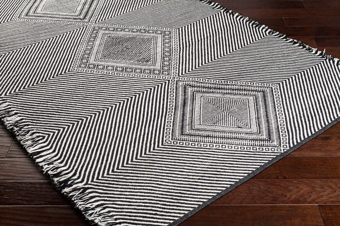 Zanafi ZNF-2302 6' x 9' Handmade Wool Area Rug