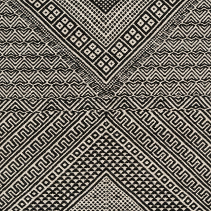 Zanafi ZNF-2303 2' x 3' Handmade Wool Accent Rug